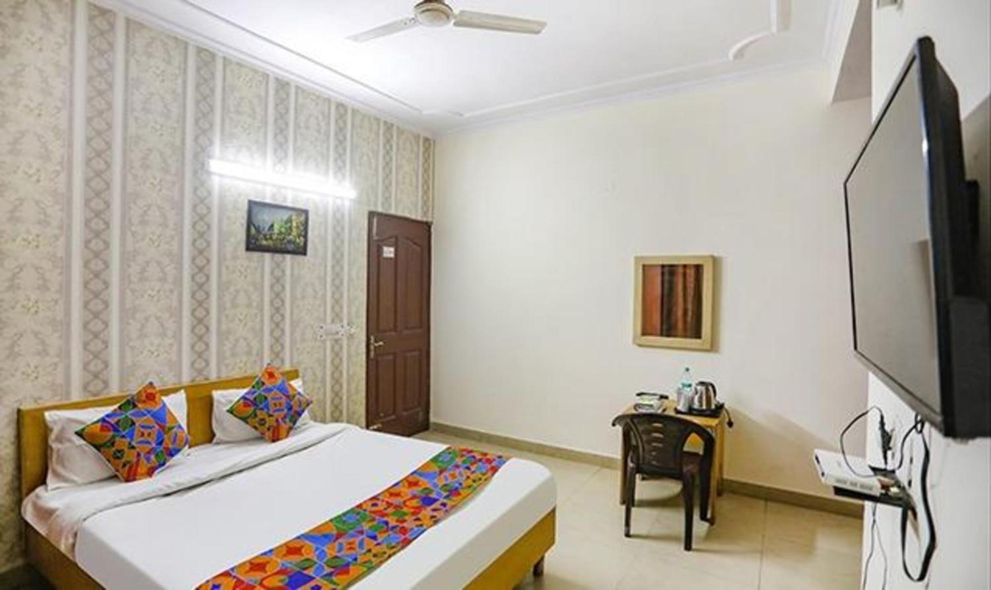 Fabexpress Ap International Hotel Noida Kültér fotó