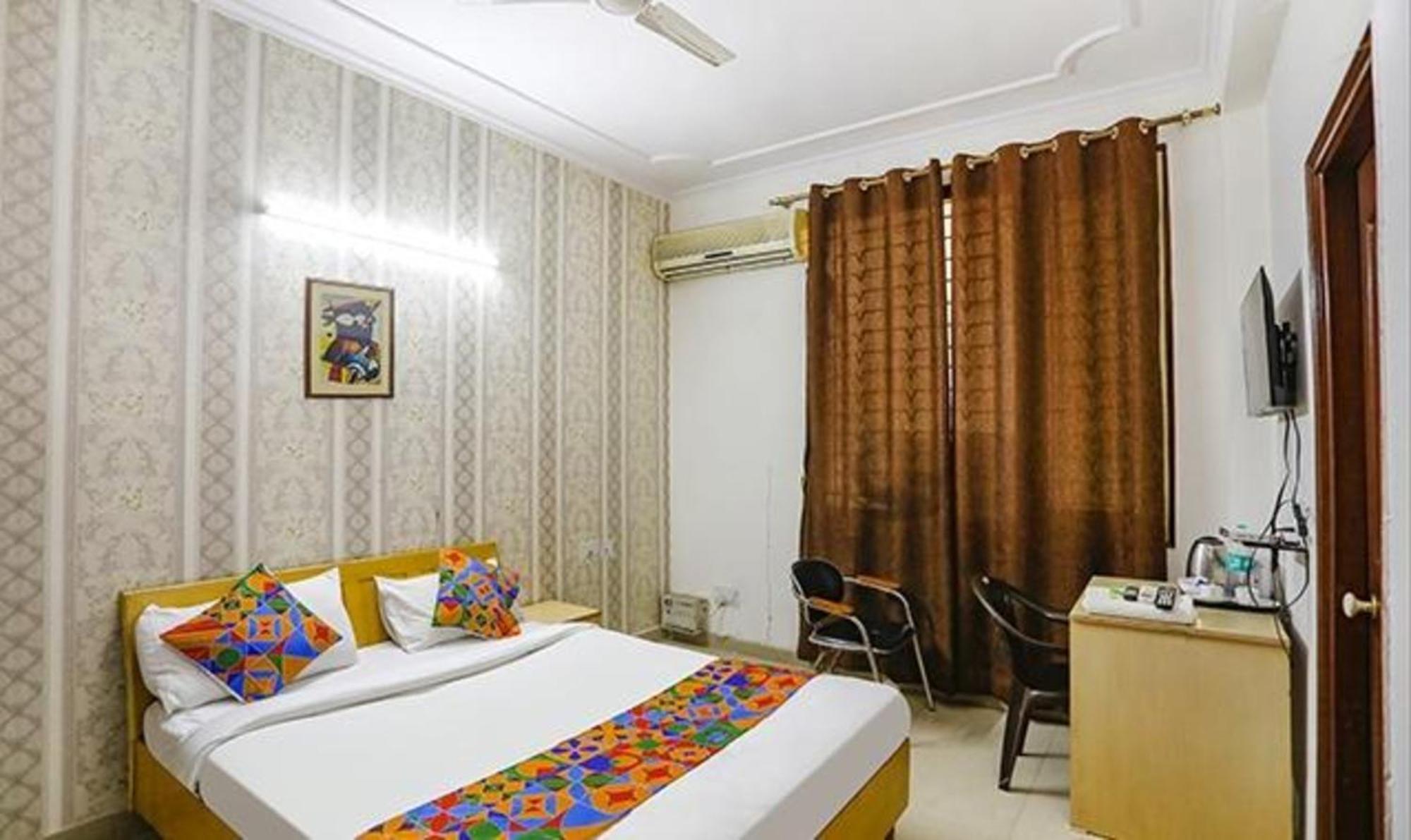 Fabexpress Ap International Hotel Noida Kültér fotó
