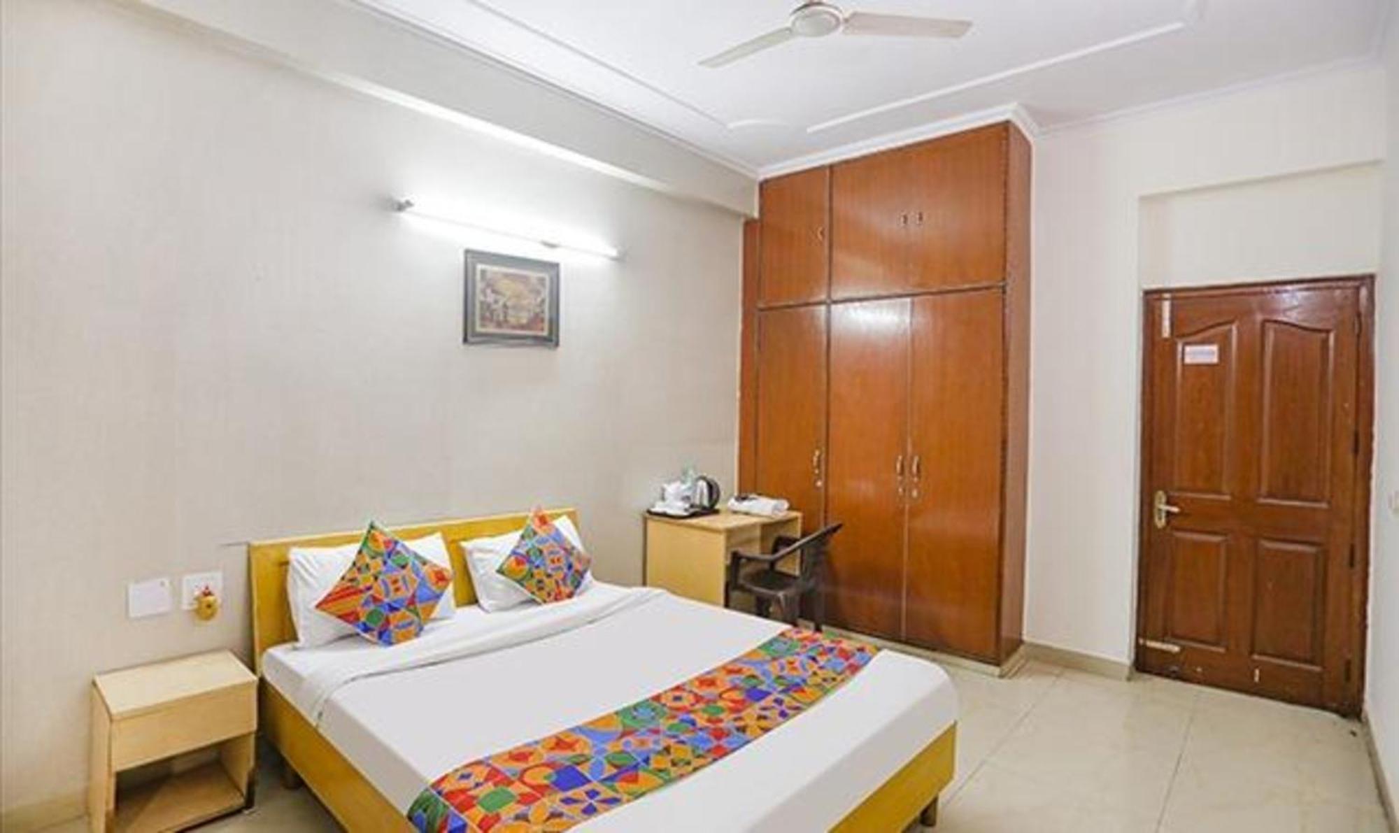 Fabexpress Ap International Hotel Noida Kültér fotó